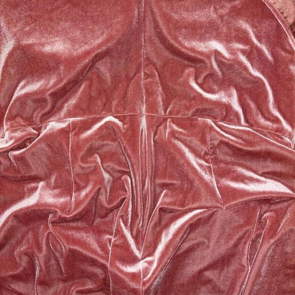 Elegant Velvet Long Sleeve Dress - Picture 5 of 5